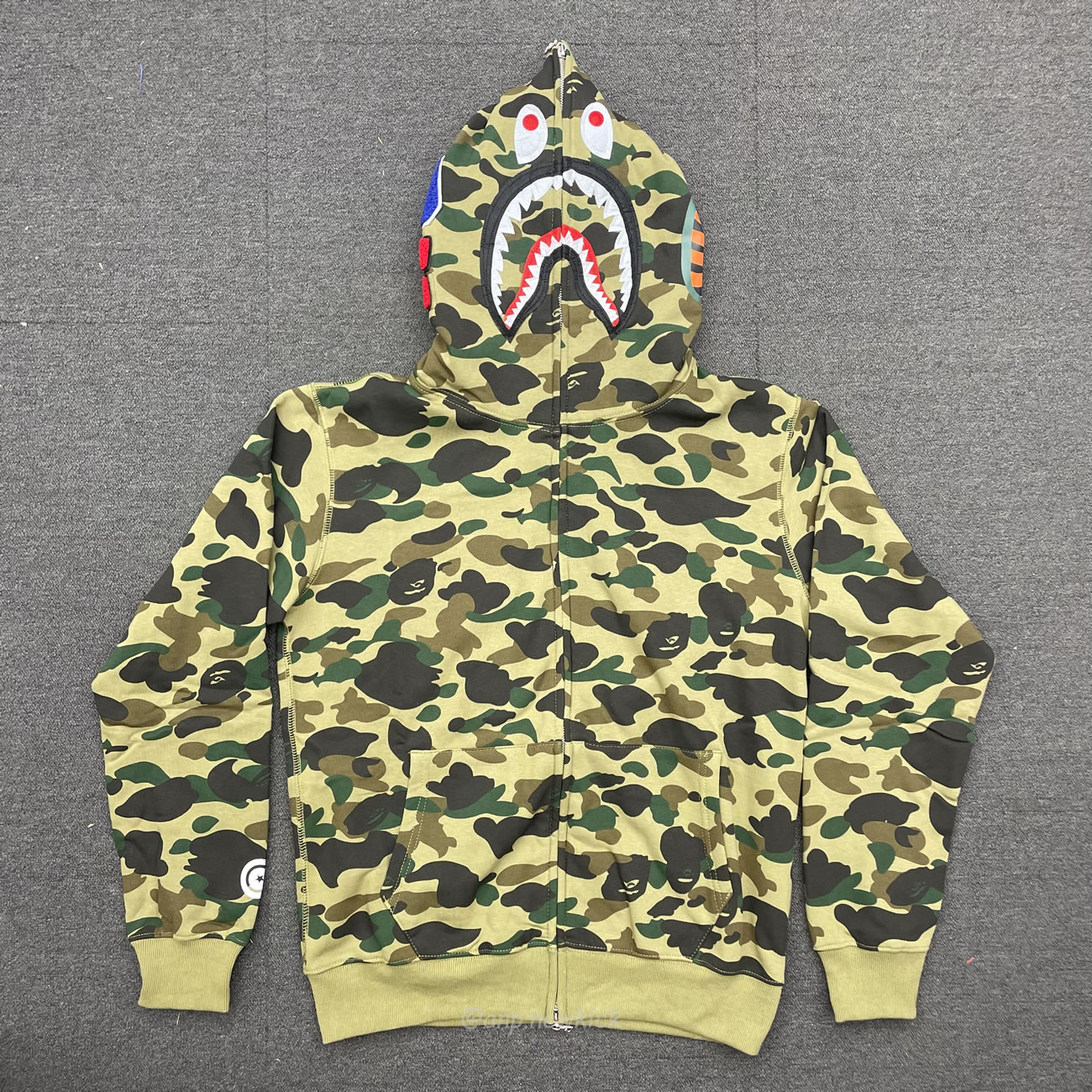 Bape Ladies 1st Camo Boa Shark Hoodie Green (2) - newkick.vip